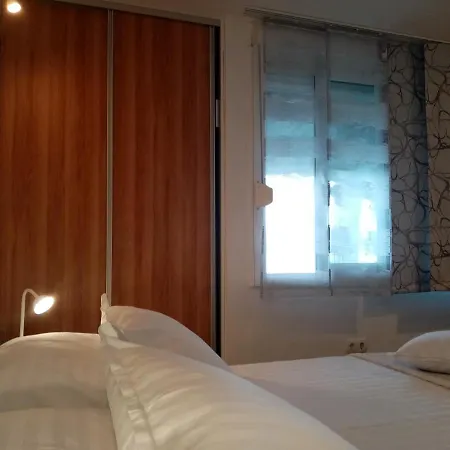 Zizi Apartment