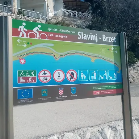 Zizi * Omis