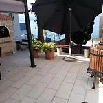 شقة Zizi أوميس
