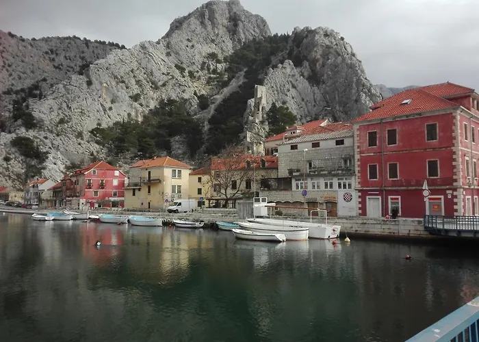 Apartment Zizi Omis