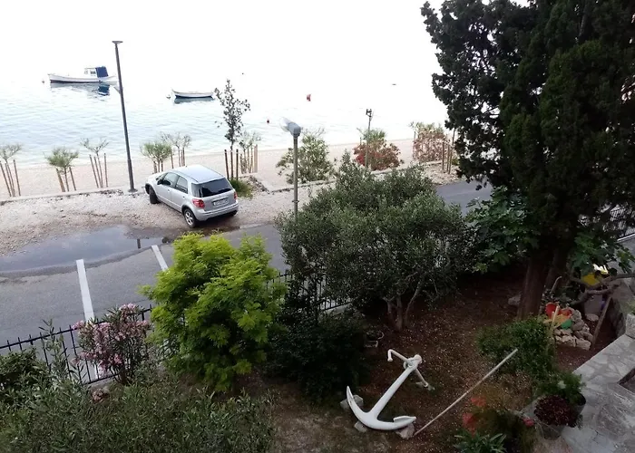 Apartment Zizi Omis
